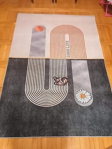 Cena 3900 din
Prelepi tepisi
200 x 140cm na lalafo.rs — 5 Cena 3900 din
Prelepi tepisi
200 x 140cm — 5