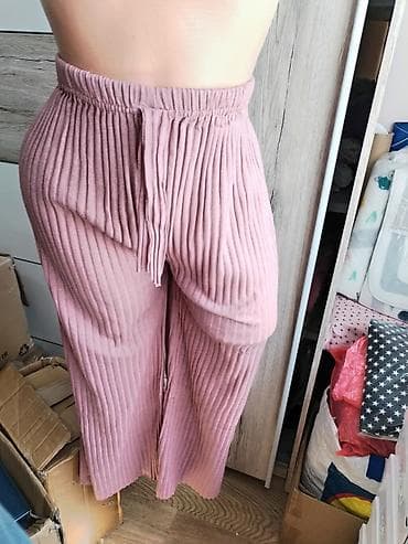 Uni veličina Do 2XL Cena 950 din Ženske pantalone širokih nogavica at lalafo.rs — 2 Uni veličina Do 2XL Cena 950 din Ženske pantalone širokih nogavica — 2