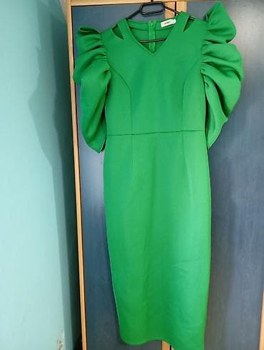 Elegantna zelena midi haljina sa puf rukavima - Kroj: uska silueta na lalafo.rs — 5 Elegantna zelena midi haljina sa puf rukavima - Kroj: uska silueta — 5