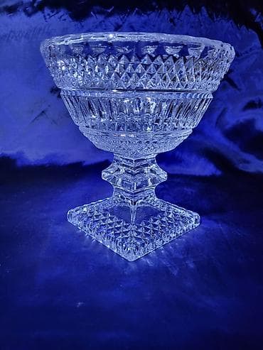 Bombonijera nova kristal Anna Hutte iz 70,80ih.god.Nemacka. Nova na lalafo.rs — 1 Bombonijera nova kristal Anna Hutte iz 70,80ih.god.Nemacka. Nova — 1