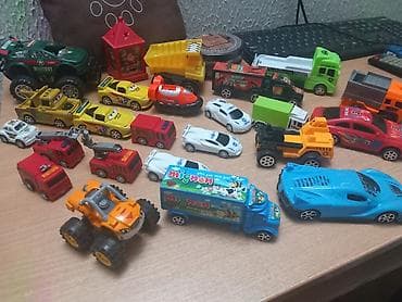 Ostalo: Veliki set dečjih autića i kamiona – raznovrsna kolekcija za igru - na lalafo.rs — 3 Ostalo: Veliki set dečjih autića i kamiona – raznovrsna kolekcija za igru - — 3