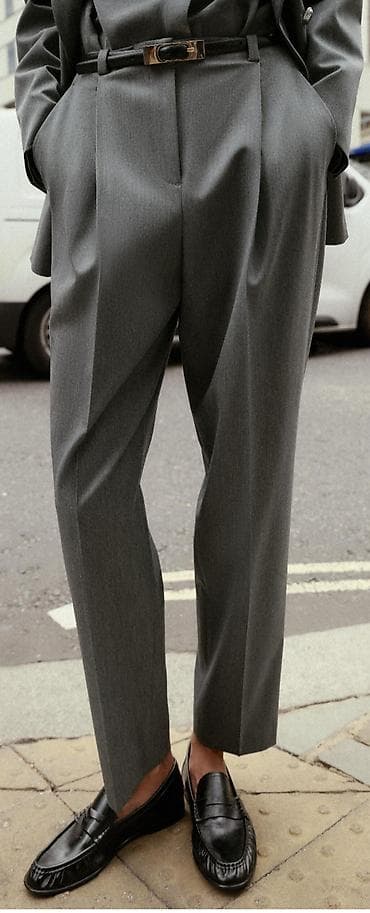 dve suknje po: Žensko sivo odelo. Blejzer sa dvorednim kopčanjem - Model at lalafo.rs — 9 dve suknje po: Žensko sivo odelo. Blejzer sa dvorednim kopčanjem - Model — 9