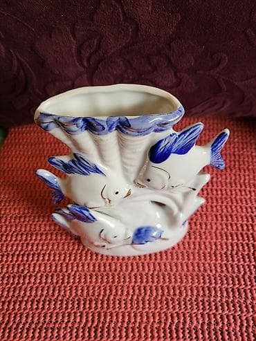 Sport & Hobby: Figura vintaz nova porcelanska. Na figuri par tackica boja i at lalafo.rs — 4 Sport & Hobby: Figura vintaz nova porcelanska. Na figuri par tackica boja i — 4