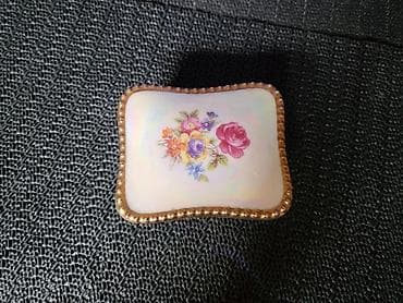 Satula nova Martinroda Nemacka iz 70ih.god. Nemacka porcelanska na lalafo.rs — 2 Satula nova Martinroda Nemacka iz 70ih.god. Nemacka porcelanska — 2