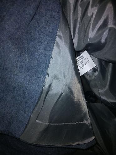 kom sa etiketom: Ženski kaput St. Barth – plav,nov,bez etikete sa rezervnim dugmetom - at lalafo.rs — 4 kom sa etiketom: Ženski kaput St. Barth – plav,nov,bez etikete sa rezervnim dugmetom - — 4