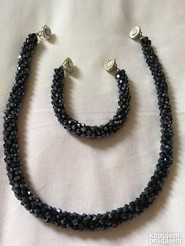 Nova svečana ogrlica i narukvica, idealno za proslave i svečanosti, a na lalafo.rs — 7 Nova svečana ogrlica i narukvica, idealno za proslave i svečanosti, a — 7