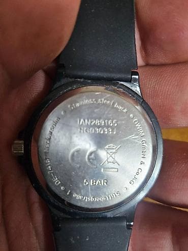 Analogni ručni sat – 5 BAR vodootpornost Sat je potpuno ispravan dobro at lalafo.rs — 3 Analogni ručni sat – 5 BAR vodootpornost Sat je potpuno ispravan dobro — 3