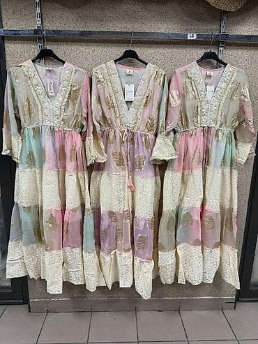 Women's Clothing: Haljine
Cena 2900
Uni vel.
V23 at lalafo.rs — 2 Women's Clothing: Haljine
Cena 2900
Uni vel.
V23 — 2