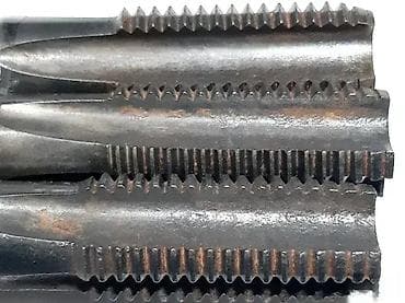 Rucne ureznice M20 (M24x2,5) ureznica- 🔩 !-Cena je za komplet od tri na lalafo.rs — 4 Rucne ureznice M20 (M24x2,5) ureznica- 🔩 !-Cena je za komplet od tri — 4