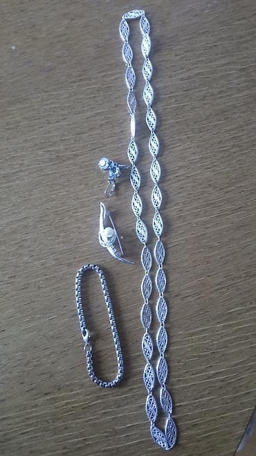 Starinski nakit lot ogrlica, minđuše broš i narukvica na lalafo.rs Starinski nakit lot ogrlica, minđuše broš i narukvica