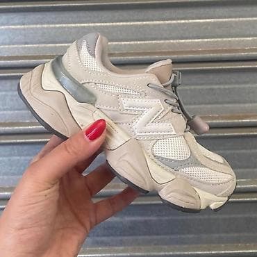 Kids' Footwear: 26-36 zaokruzene boje 3300 at lalafo.rs — 1 Kids' Footwear: 26-36 zaokruzene boje 3300 — 1