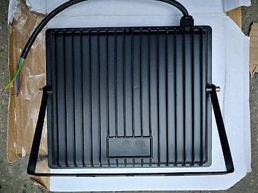 Led Reflektori 200w el.keramik RASPRODAJNE cene. Led reflektori na lalafo.rs — 2 Led Reflektori 200w el.keramik RASPRODAJNE cene. Led reflektori — 2