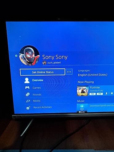 Sony PlayStation 4 Slim konzola sa DualShock 4 kontrolerom - Model na lalafo.rs — 1 Sony PlayStation 4 Slim konzola sa DualShock 4 kontrolerom - Model — 1