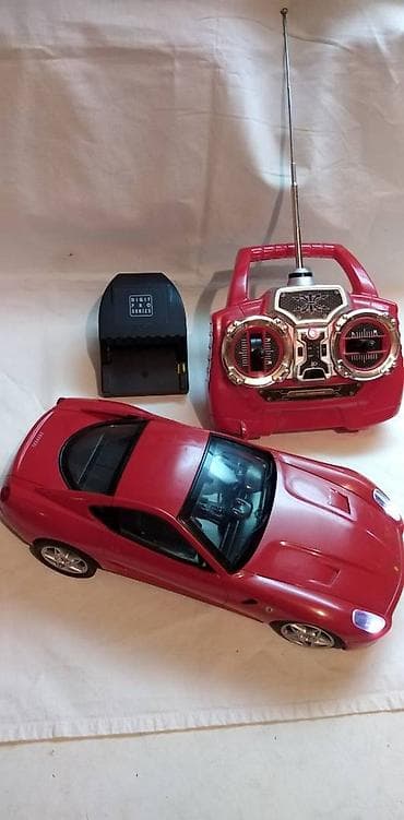 Na daljinski Silverit Ferrari27 mHz,1:18 (27 cm), sa at lalafo.rs — 1 Na daljinski Silverit Ferrari27 mHz,1:18 (27 cm), sa — 1