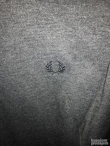 Original Fred Perry rolka XXL 80% cotton 20% acrilico Ramena 60cm at lalafo.rs — 2 Original Fred Perry rolka XXL 80% cotton 20% acrilico Ramena 60cm — 2