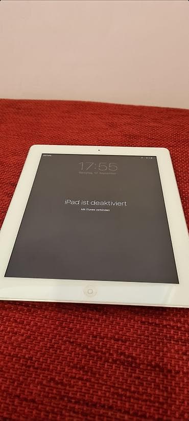 ★ Na prodaju sivo beli Apple iPad 2 Model : A1396 Memorija: 32GB na lalafo.rs — 6 ★ Na prodaju sivo beli Apple iPad 2 Model : A1396 Memorija: 32GB — 6