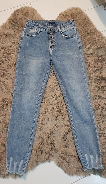 pantalone butiku ali: BFarmerice bledi teksas kvalitetan.Dubok pojas,imaju 5 dugmeta,sa na lalafo.rs — 1 pantalone butiku ali: BFarmerice bledi teksas kvalitetan.Dubok pojas,imaju 5 dugmeta,sa — 1