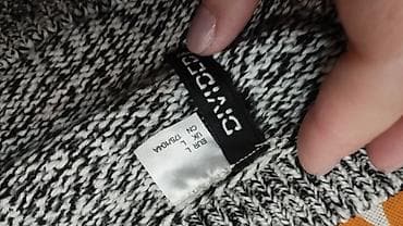 H&M dzemper.
Prijatan za nošenje .
Pogledajte i ostale moje oglase na lalafo.rs — 3 H&M dzemper.
Prijatan za nošenje .
Pogledajte i ostale moje oglase — 3