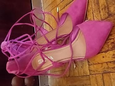 Elegantne ženske sandale sa tankim kaiševima koji se vezuju oko na lalafo.rs Elegantne ženske sandale sa tankim kaiševima koji se vezuju oko