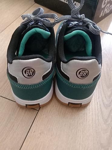 Bike accessories: BreezyRollers patike sa točkićima (roler patike) - Brend at lalafo.rs — 3 Bike accessories: BreezyRollers patike sa točkićima (roler patike) - Brend — 3