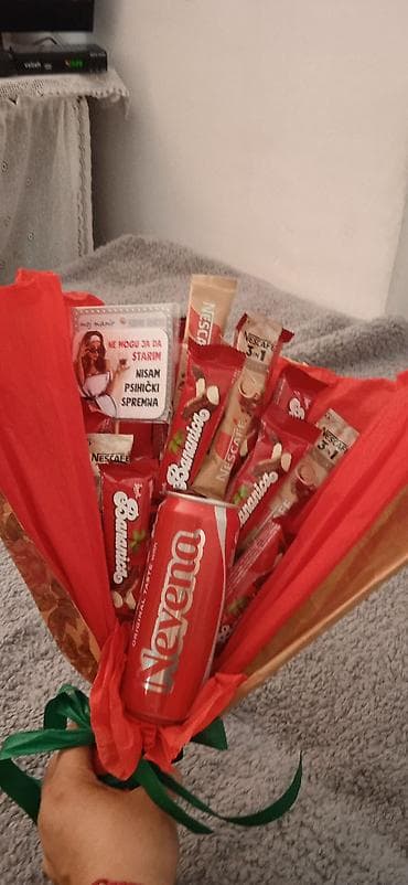 Poklon korpa “Srce” sa slatkišima - Rukotvorina u obliku srca na na lalafo.rs — 6 Poklon korpa “Srce” sa slatkišima - Rukotvorina u obliku srca na — 6