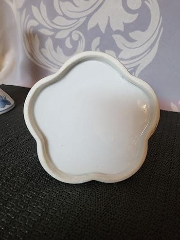 Satula i svecnjak novi,rucno oslikani pa glazirani iz 80ih. Dvodelni na lalafo.rs — 7 Satula i svecnjak novi,rucno oslikani pa glazirani iz 80ih. Dvodelni — 7