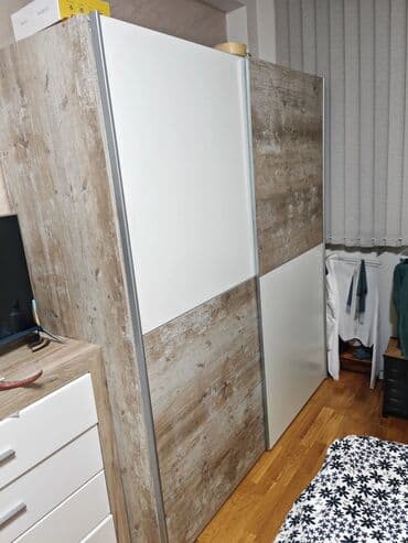 Klizni regal kao nov, star 2god na lalafo.rs Klizni regal kao nov, star 2god