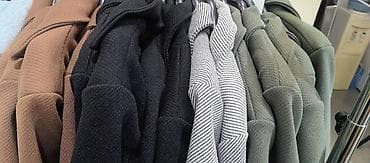 Jackets, Coats, Vests: Kaput
Cena 2800
Vel. s m l xl 2xl
V22 at lalafo.rs — 4 Jackets, Coats, Vests: Kaput
Cena 2800
Vel. s m l xl 2xl
V22 — 4