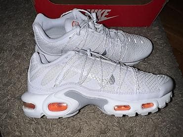 NIKE Air Max PLUS UTILITY br.40 cm 25 NOVO
FJ na lalafo.rs — 9 NIKE Air Max PLUS UTILITY br.40 cm 25 NOVO
FJ — 9