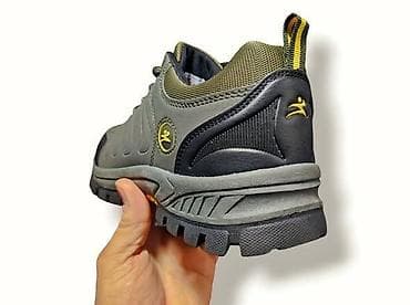 Cipele zimske
41 do 46
3200 na lalafo.rs — 3 Cipele zimske
41 do 46
3200 — 3