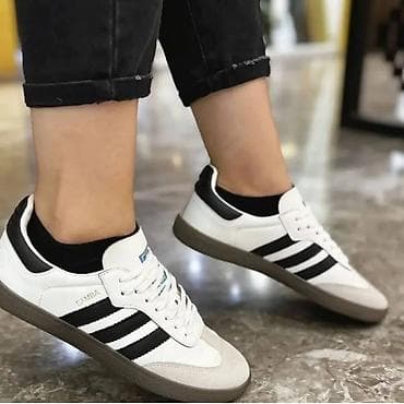 Adidas Samba patike
Novo
Brojevi 36 do 41
fb Moja Kupovina 1 na lalafo.rs — 3 Adidas Samba patike
Novo
Brojevi 36 do 41
fb Moja Kupovina 1 — 3