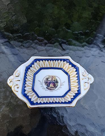 👑 Vintage porcelanska posudica / pepeljara - Fragonard motiv 👑 Na na lalafo.rs 👑 Vintage porcelanska posudica / pepeljara - Fragonard motiv 👑 Na