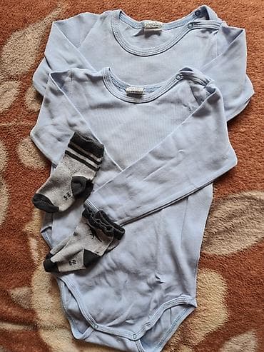 Ready bodici dug rukav vel 92
+2 para carapica 19-22 na lalafo.rs — 3 Ready bodici dug rukav vel 92
+2 para carapica 19-22 — 3