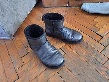 Ugg obuća 40, bоја - Siva na lalafo.rs — 1 Ugg obuća 40, bоја - Siva — 1