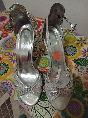 Elegantne ženske sandale na štiklu – srebrne - Brend: (logo na na lalafo.rs — 1 Elegantne ženske sandale na štiklu – srebrne - Brend: (logo na — 1