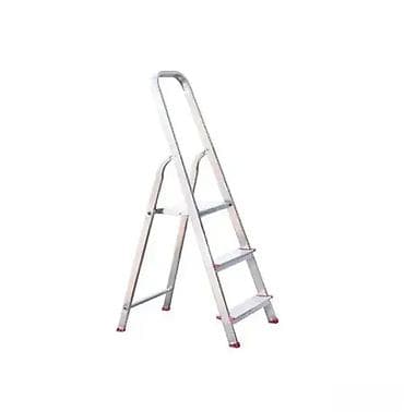 **Merdevine aluminijumske step 2 + 1 gazišta** MerdevineŠifra artikla na lalafo.rs — 1 **Merdevine aluminijumske step 2 + 1 gazišta** MerdevineŠifra artikla — 1