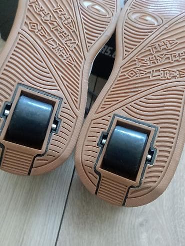 Bike accessories: BreezyRollers patike sa točkićima (roler patike) - Brend at lalafo.rs — 9 Bike accessories: BreezyRollers patike sa točkićima (roler patike) - Brend — 9