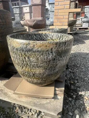 Zardinjera linija – Tri boje NOVO 🌸🎨 Ova betonska žardinjera u tri na lalafo.rs Zardinjera linija – Tri boje NOVO 🌸🎨 Ova betonska žardinjera u tri