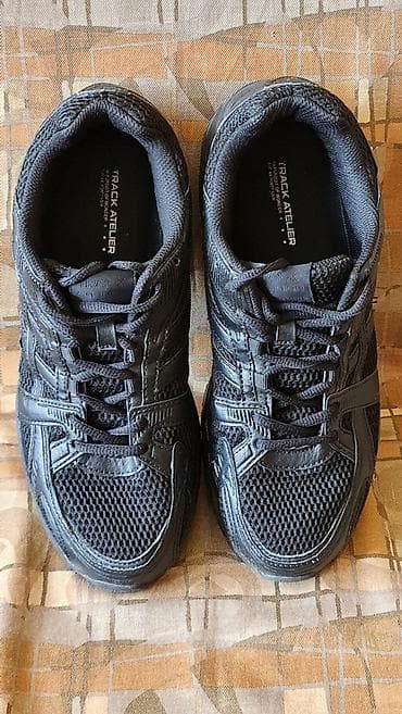 Crne sportske patike – Track Atelier - Model: niskoprofilne patike sa at lalafo.rs — 4 Crne sportske patike – Track Atelier - Model: niskoprofilne patike sa — 4