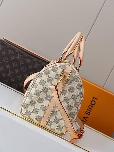 Torba sa ručkom i kaišem preko ramena, model Speedy/Boston stila u na lalafo.rs — 6 Torba sa ručkom i kaišem preko ramena, model Speedy/Boston stila u — 6