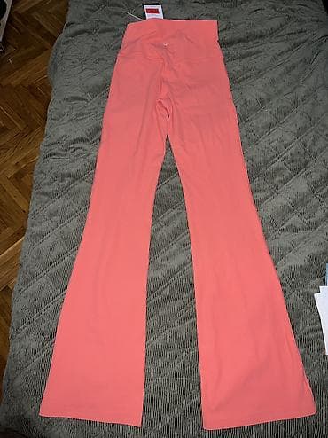 bermude teksas br: NIKE Zenvy Rib Women's High-Waisted Flared Leggings vel. S NOVO
HJ na lalafo.rs — 10 bermude teksas br: NIKE Zenvy Rib Women's High-Waisted Flared Leggings vel. S NOVO
HJ — 10
