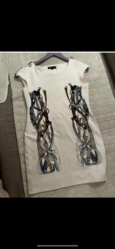 Elegantna ženska haljina – krem/bela, kroj olovka (bodycon), dužina do na lalafo.rs — 1 Elegantna ženska haljina – krem/bela, kroj olovka (bodycon), dužina do — 1