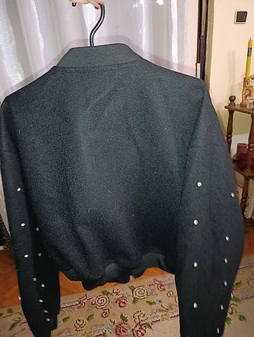 Koton ženska bomber jakna sa ukrasnim kamenčićima - Boja: crna - na lalafo.rs — 2 Koton ženska bomber jakna sa ukrasnim kamenčićima - Boja: crna - — 2