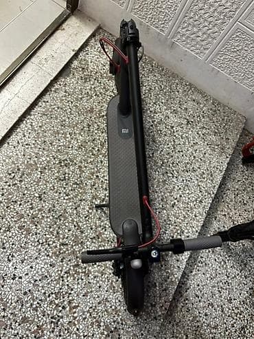 dve suknje po: Xiami električni trotinet, M365, vožen svega 10-ak puta, kao nov at lalafo.rs — 10 dve suknje po: Xiami električni trotinet, M365, vožen svega 10-ak puta, kao nov — 10