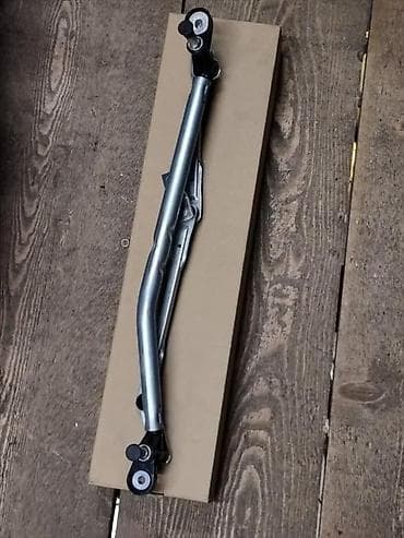 Prednja balans štangla (stabilizator) sa nosačima/čaurama - Metalna na lalafo.rs Prednja balans štangla (stabilizator) sa nosačima/čaurama - Metalna