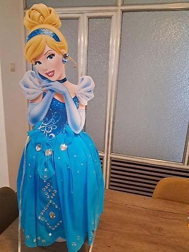 Pinjata Barbi Odmah dostupna pinjata na udaranje. Pinjata je prazna na lalafo.rs — 1 Pinjata Barbi Odmah dostupna pinjata na udaranje. Pinjata je prazna — 1