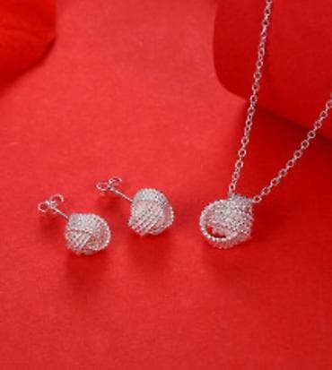 privezak srebro: Set nakita – žig 925 Elegantan trodelni set od srebra finoće 925 na lalafo.rs — 2 privezak srebro: Set nakita – žig 925 Elegantan trodelni set od srebra finoće 925 — 2