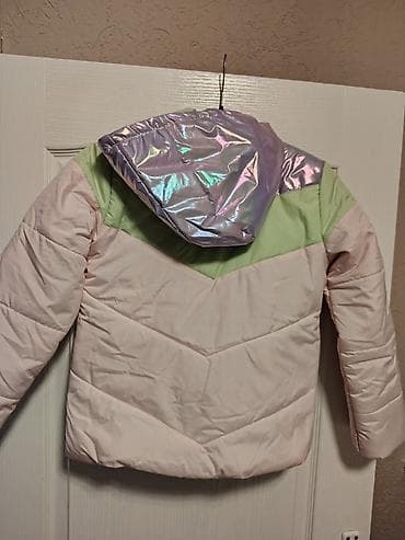 Dečja jakna LC Waikiki, veličina 9–10 godina (134–140 cm). - Model na lalafo.rs — 2 Dečja jakna LC Waikiki, veličina 9–10 godina (134–140 cm). - Model — 2