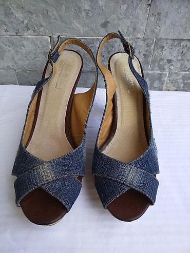 Obuća po 100 din,nemaju oštećenja at lalafo.rs — 4 Obuća po 100 din,nemaju oštećenja — 4