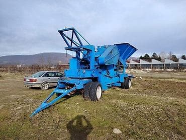 Clamps: Mobilia celjusna drobilica za kamen. Masina je MG, Godina 1999 at lalafo.rs — 1 Clamps: Mobilia celjusna drobilica za kamen. Masina je MG, Godina 1999 — 1